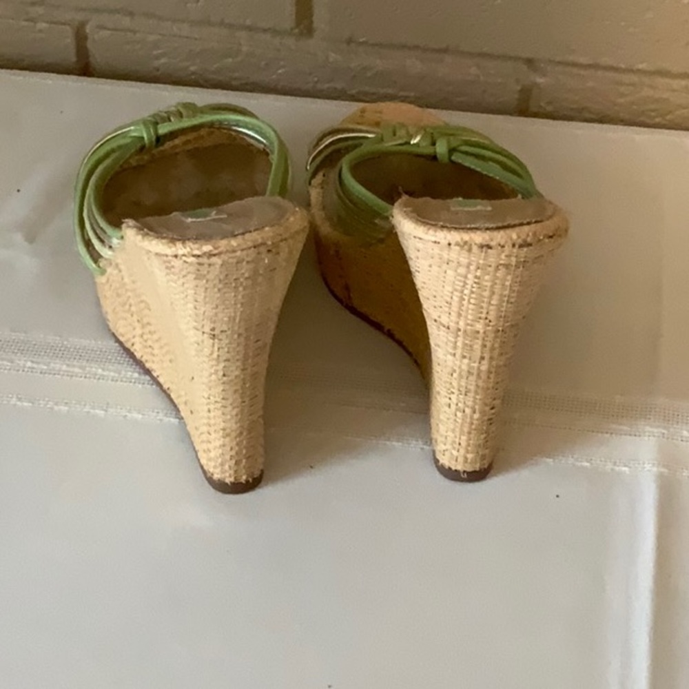 Shoes - Picture 2 of 4